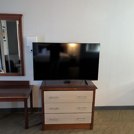 Wingate By Wyndham Chesapeake Hotell Eksteriør bilde