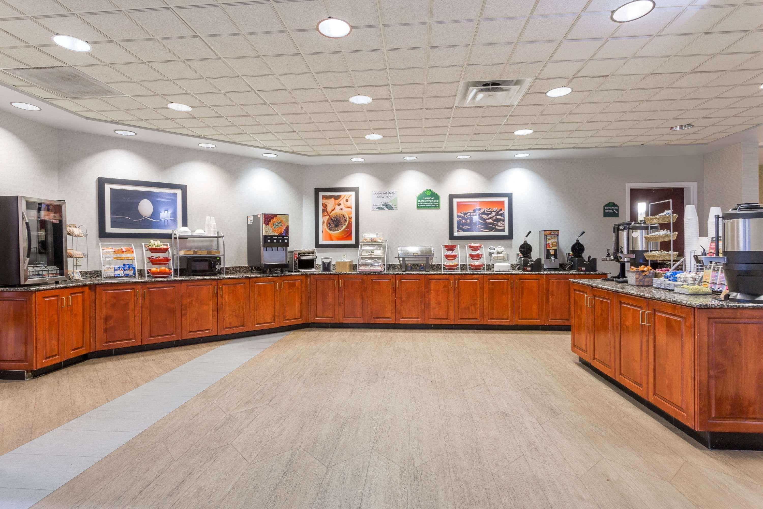 Wingate By Wyndham Chesapeake Hotell Eksteriør bilde