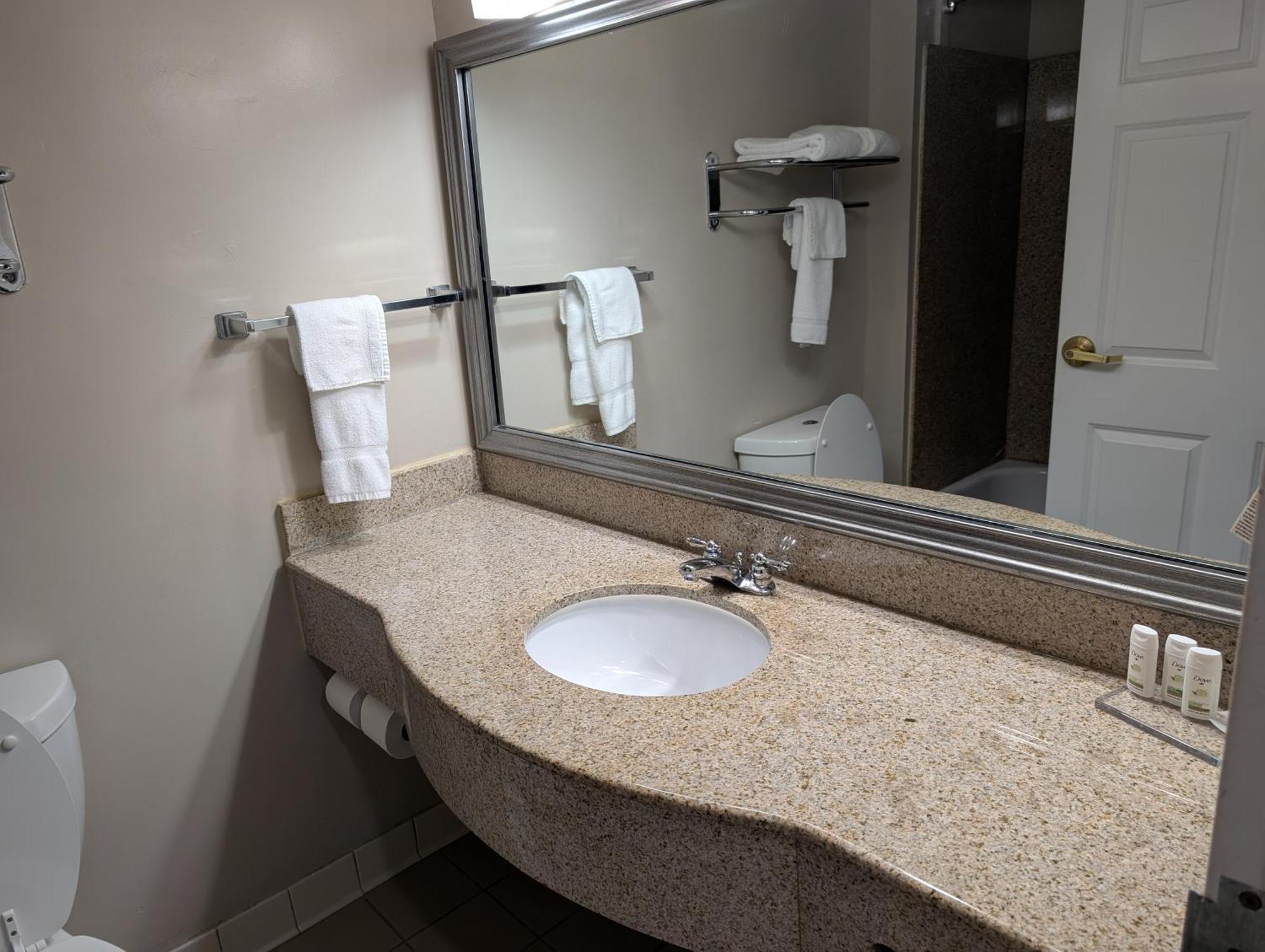 Wingate By Wyndham Chesapeake Hotell Eksteriør bilde