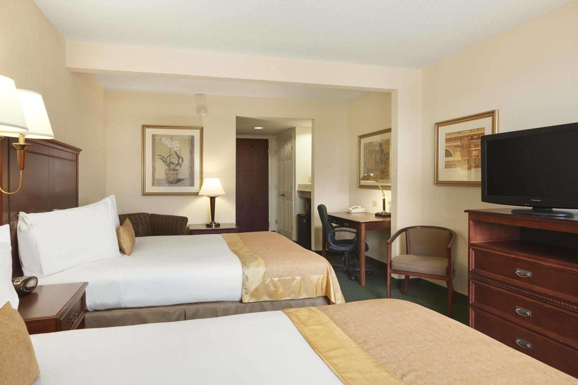 Wingate By Wyndham Chesapeake Hotell Eksteriør bilde