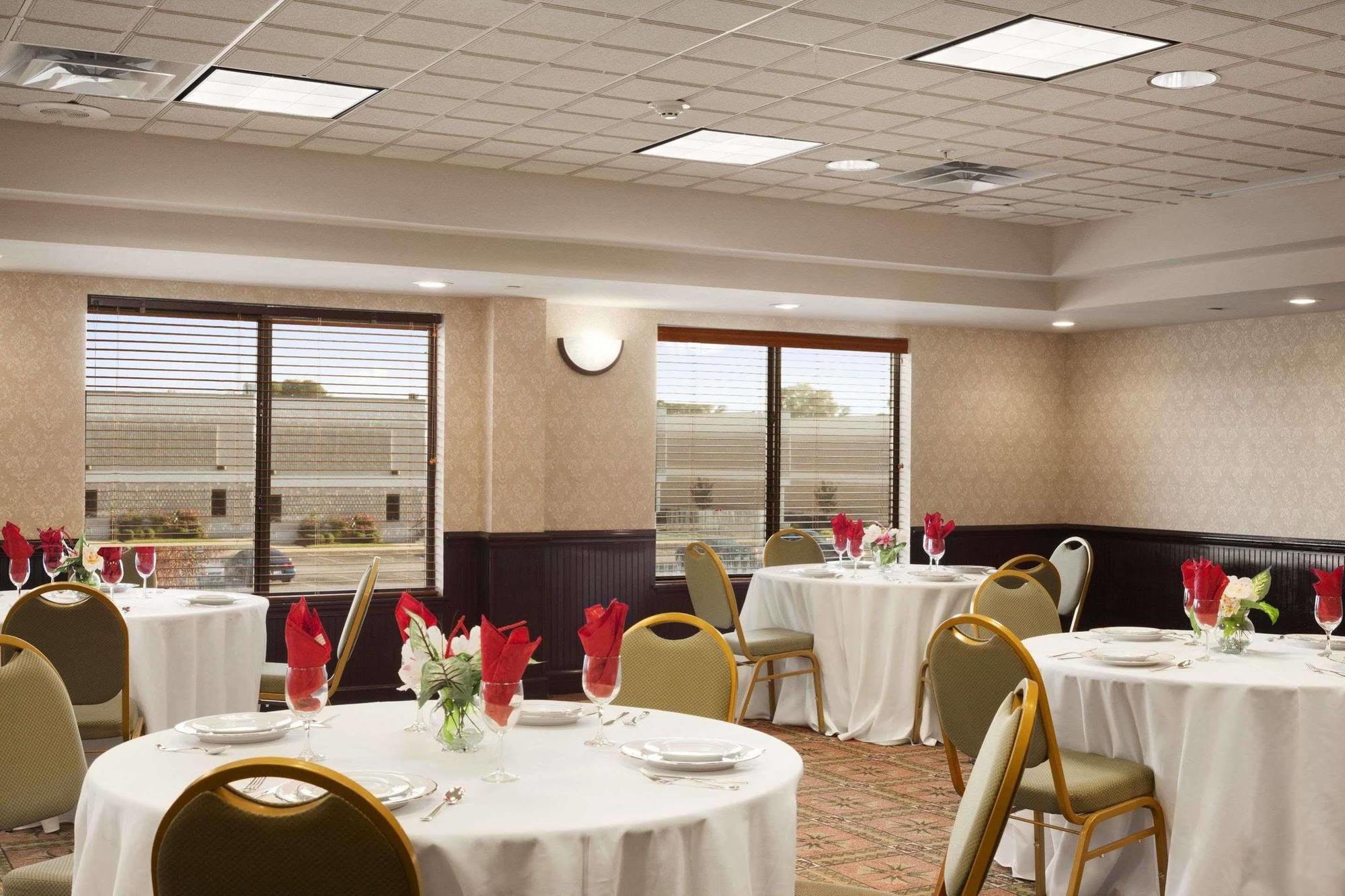 Wingate By Wyndham Chesapeake Hotell Eksteriør bilde