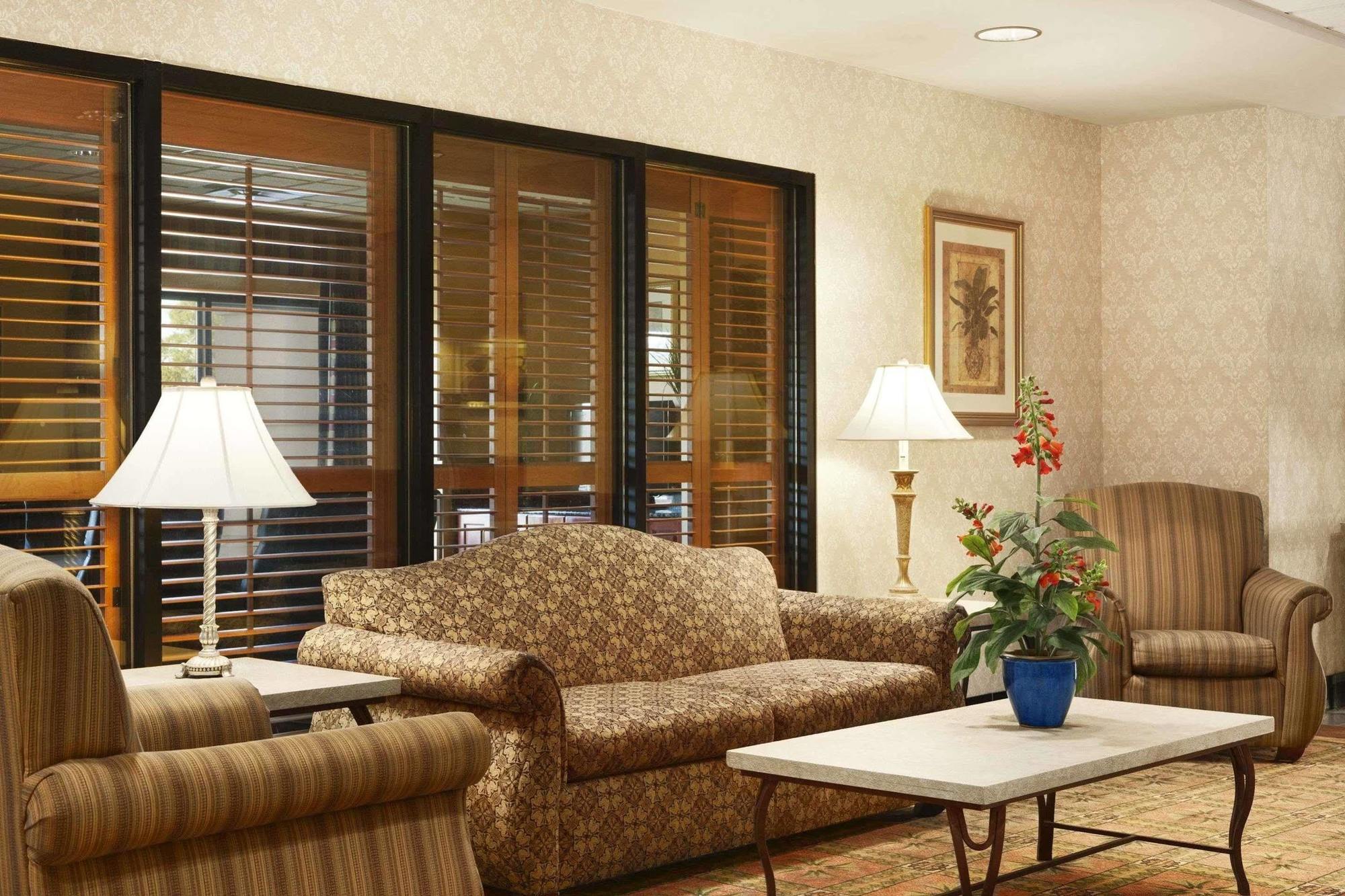 Wingate By Wyndham Chesapeake Hotell Eksteriør bilde
